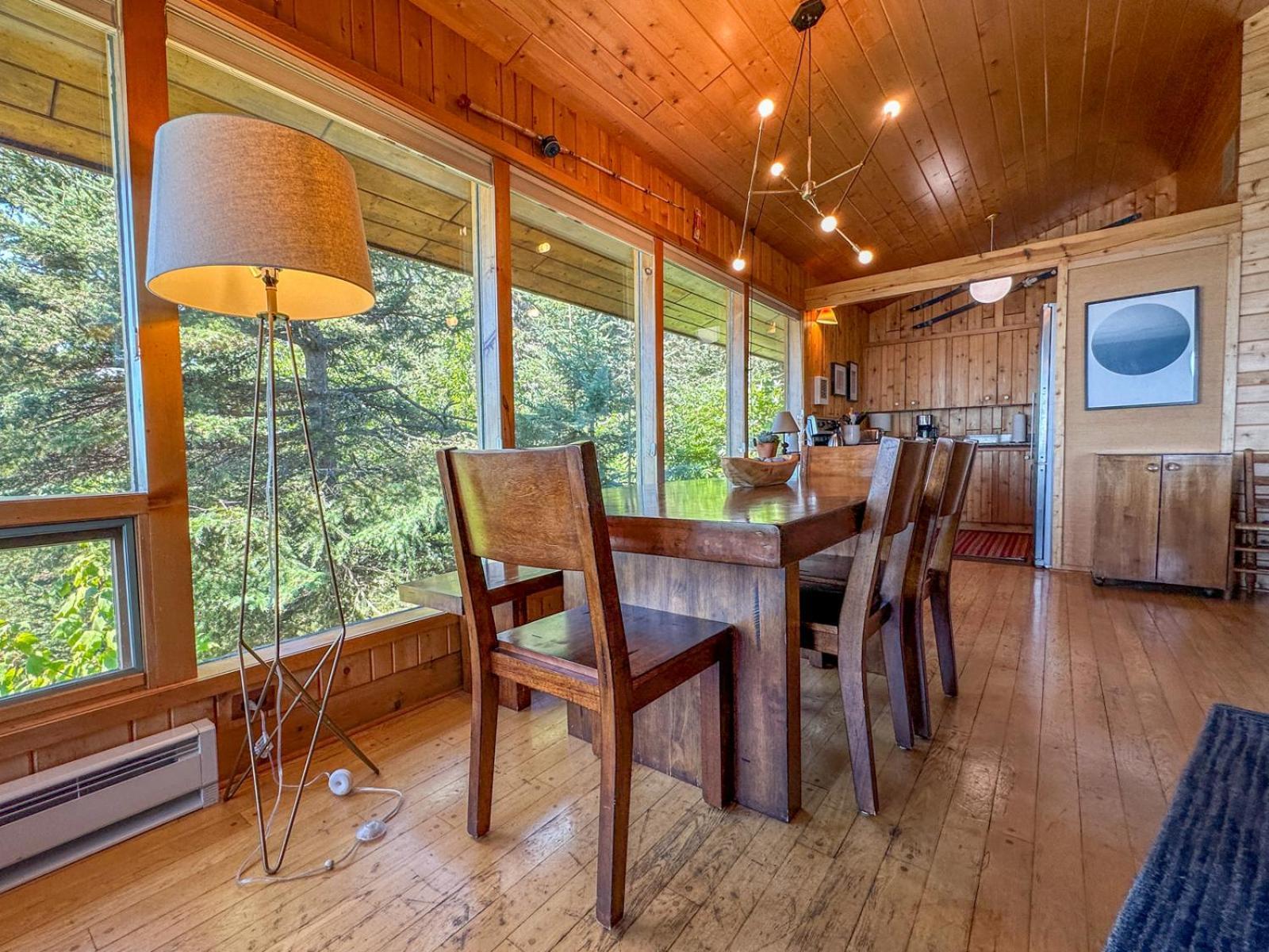 Baileys On The Lake By Cascade Vacation Rentals Лутсен Экстерьер фото
