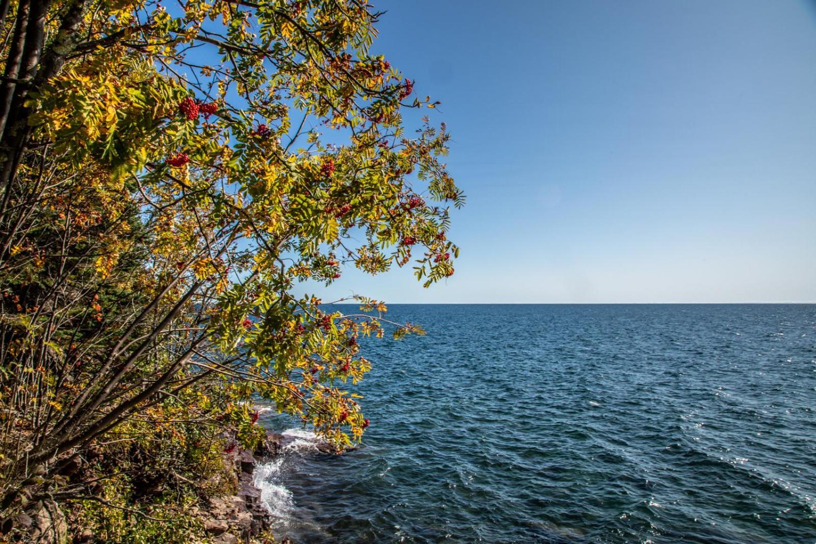 Baileys On The Lake By Cascade Vacation Rentals Лутсен Экстерьер фото